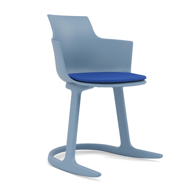 Varier Social Tilt Create Your Own Back in Action