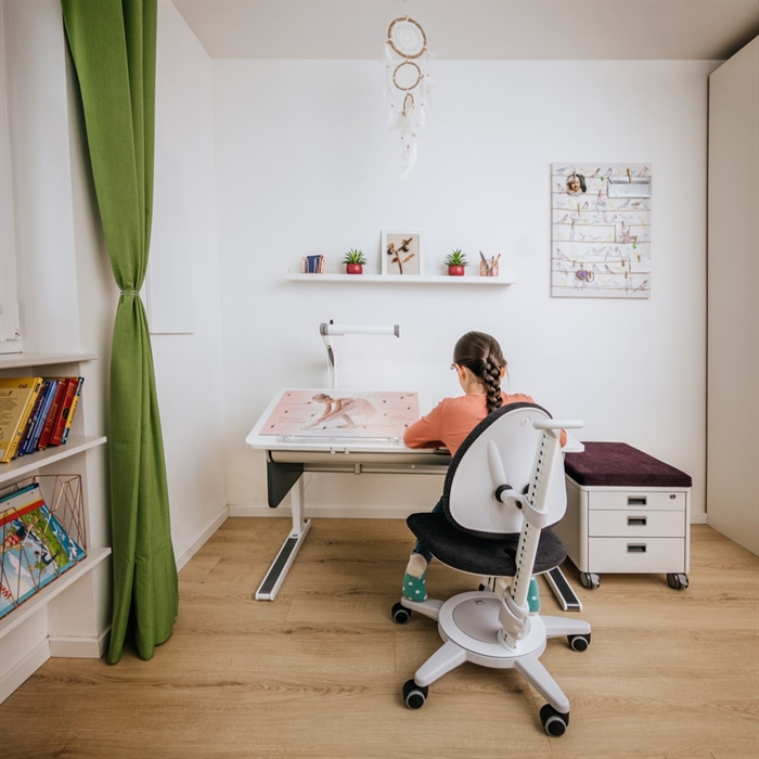 Pre assembled sales desk chair
