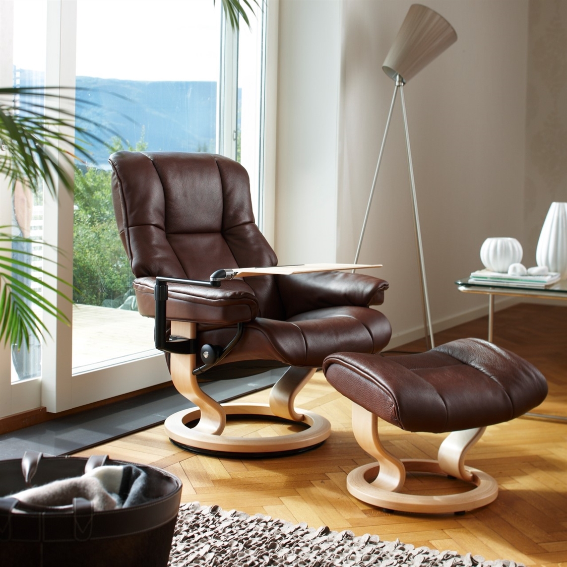 Stressless chair sales computer table